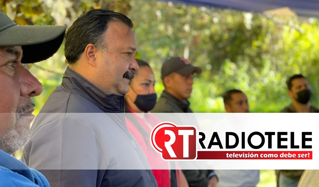 Se reunió Julio Arreola con autoridades y líderes de Urandén de Morales
