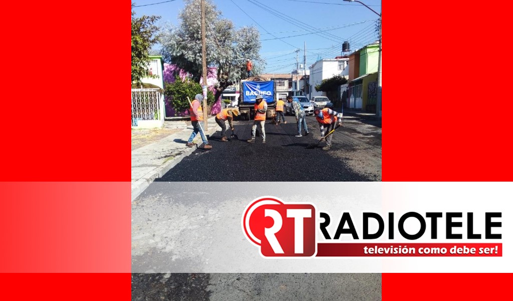 Gobierno Municipal bachea calles del norponiente de Morelia