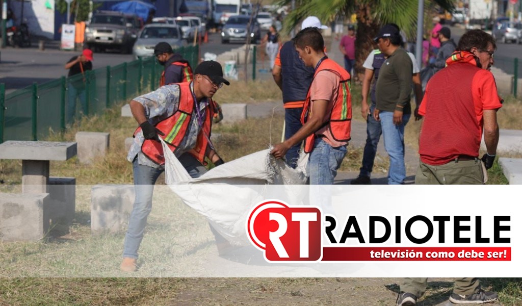 Realizan jornada de limpieza en avenida Anastacio Nájera y colonias aledañas
