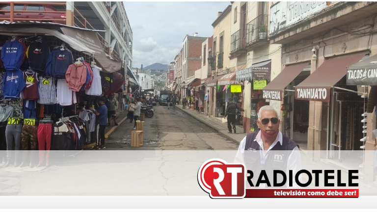Ayuntamiento realiza operativos de ordenamiento comercial en alrededores del Mercado Independencia
