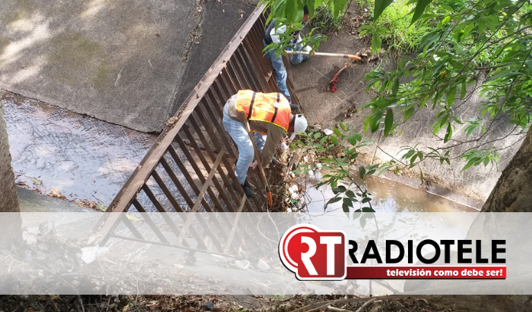 Realiza ayuntamiento limpieza y mantenimiento en el dren pluvial Ocolusen