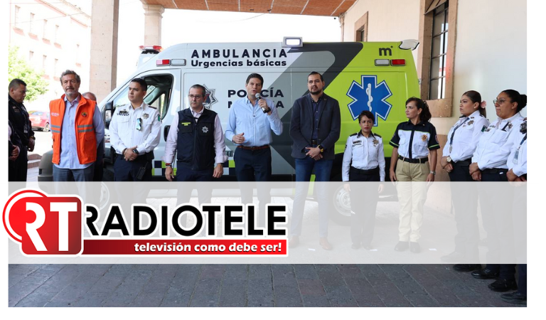 Entrega Alfonso Martínez, más y nuevas ambulancias para la ciudad