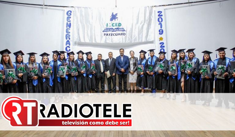 Apadrina alcalde de Pátzcuaro, generación 2019-2023 del Instituto Michoacano de Ciencias de la Educación