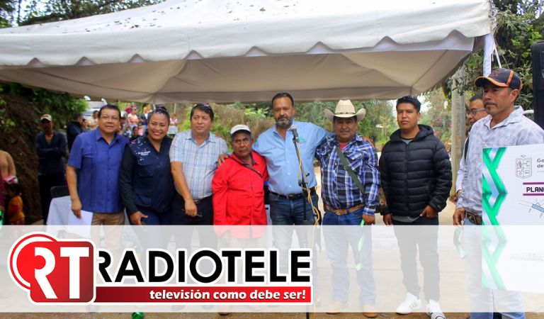 Continúa Julio Arreola con entrega de Obras en San Miguel Charahuén