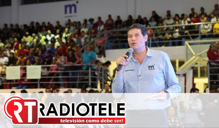 Miles acompañan al alcalde Alfonso Martínez, en el auditorio Servando Chávez