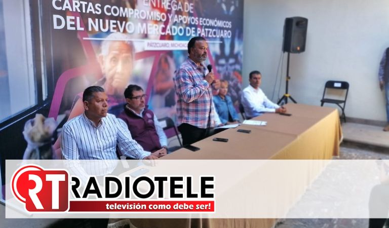 Liderea Julio Alberto Arreola Vázquez entrega de Cartas Compromiso y Apoyos Económicos del Nuevo Mercado de Pátzcuaro