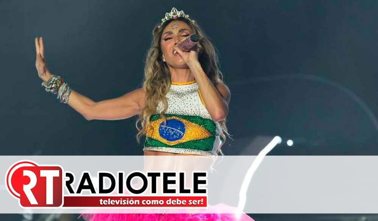 Anahí reaparece en redes tras abandonar concierto de RBD en ambulancia
