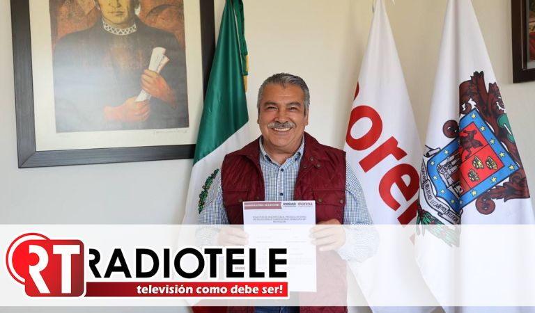 Oficializa Raúl Morón su registro como aspirante al Senado de la República