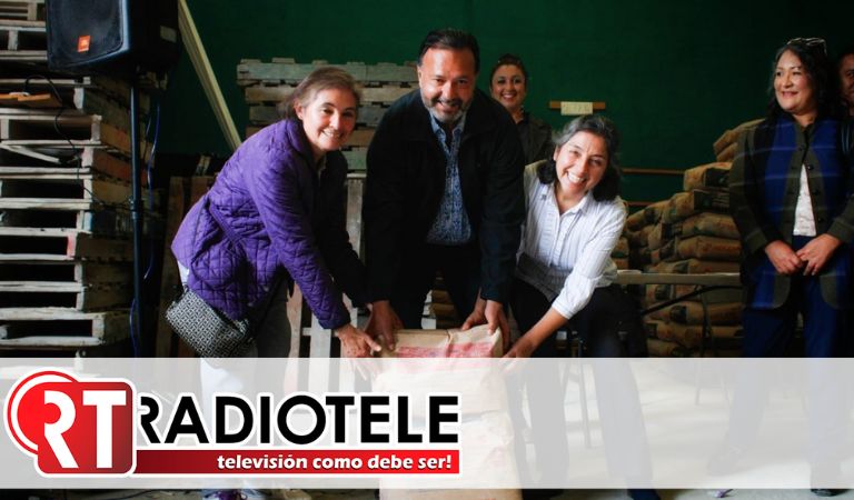 Entrega Julio Arreola de Material de construcción a Instituciones Educativas en Pátzcuaro