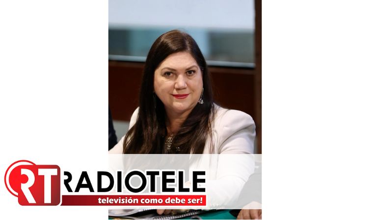 Diputada María de Jesús Aguirre presenta iniciativa para fijar el 1 de octubre de cada seis años como descanso obligatorio