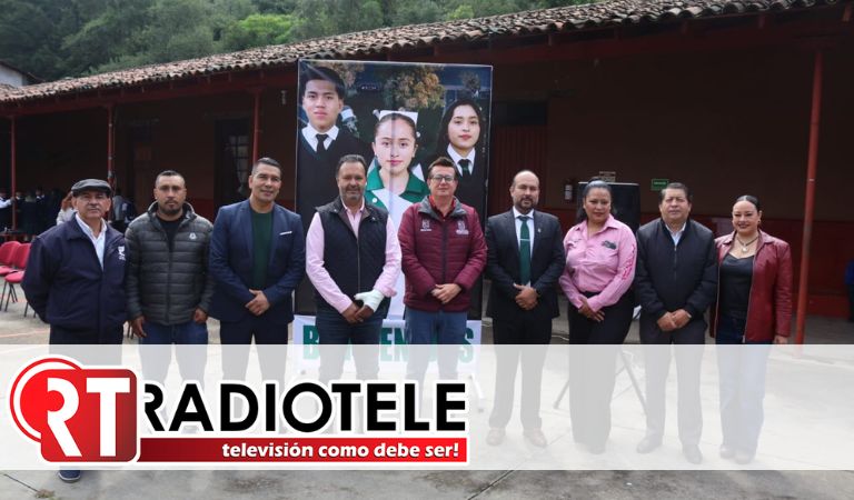 “Continuaremos apoyando al Sector Educativo el cual siempre ha sido una prioridad en esta administración municipal”: Julio Arreola, alcalde.