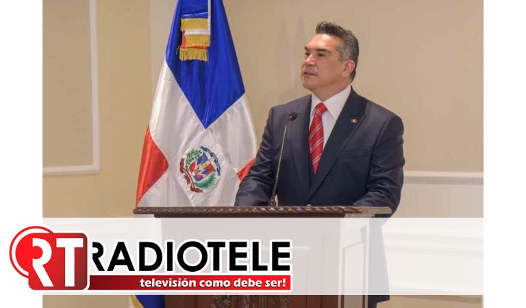 Luis Abinader invita a Alejandro Moreno a su investidura como Presidente de República Dominicana, en segundo mandato