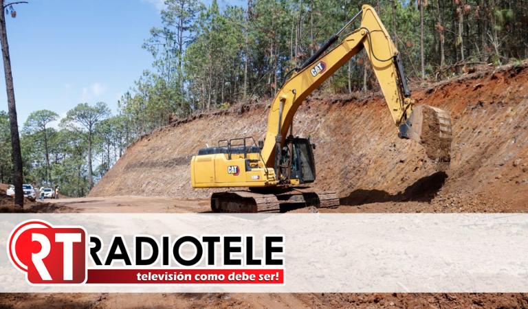 Gobierno de Michoacán rehabilita 8 tramos carreteros en Tierra Caliente