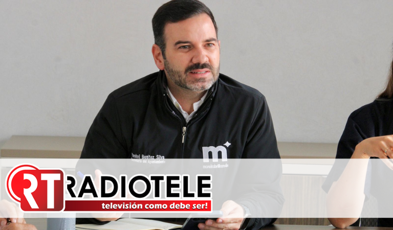 Yankel Benítez revisa avances de obras con vecinos de Ríos Mexicanos