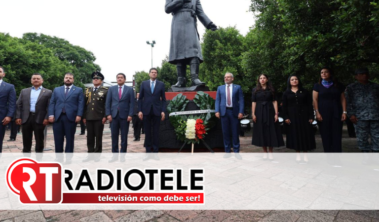 Celebra Bedolla el 215 Aniversario del Inicio de la Independencia de México