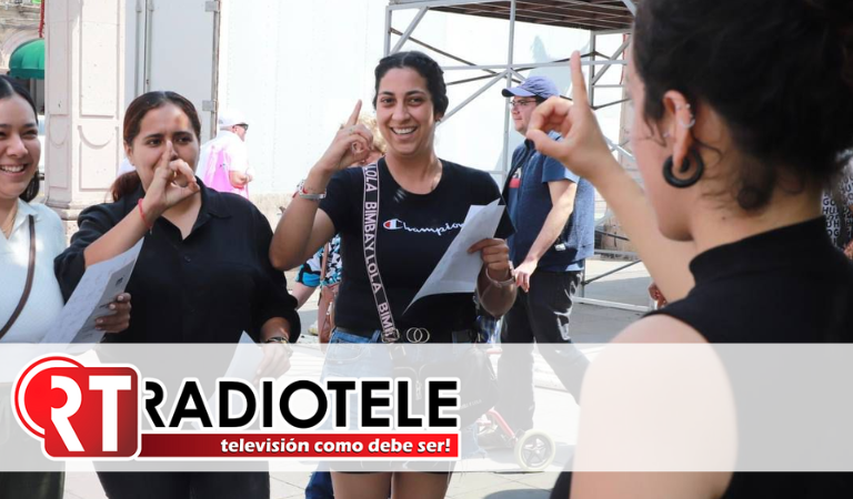 DIF Morelia celebra el Día de las Lenguas de Señas con jornada inclusiva en Plaza de Armas