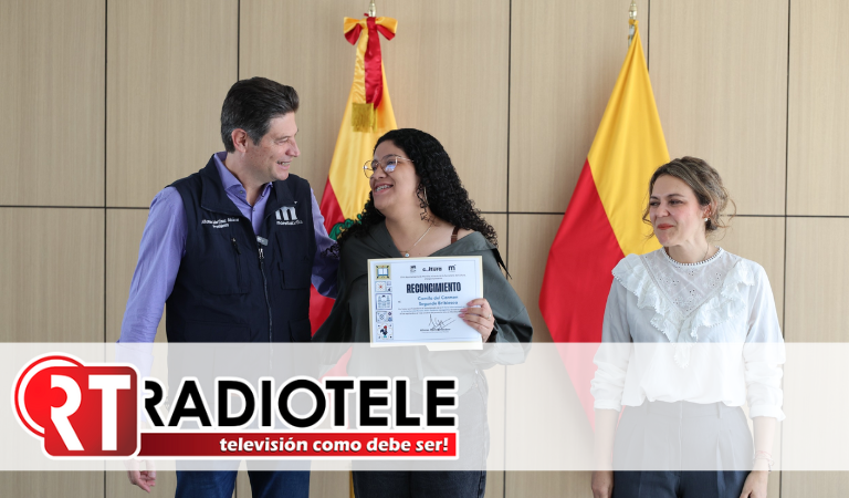 Reconoce Alfonso Martínez a voluntarios de la Feria Internacional del Libro y la Lectura de Morelia