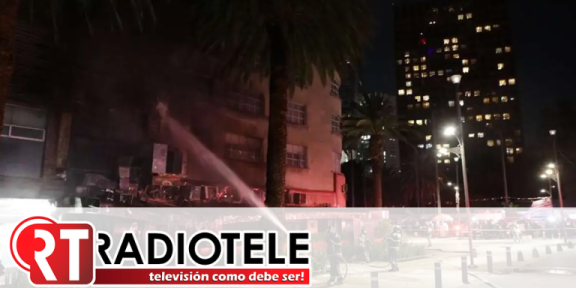 Se incendia restaurante La Soldadera en inmediaciones del Monumento a la Revolución
