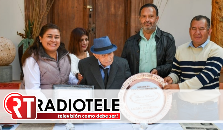 Julio Arreola rinde homenaje al periodismo pátzcuarense y michoacano