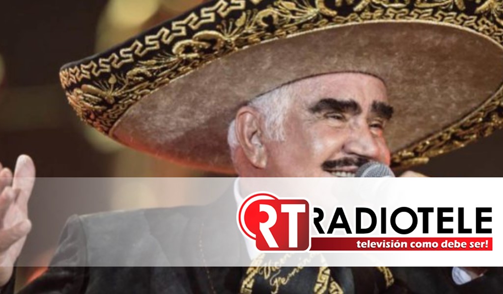 El cantante Mexicano Vicente Fernández sigue en el hospital
