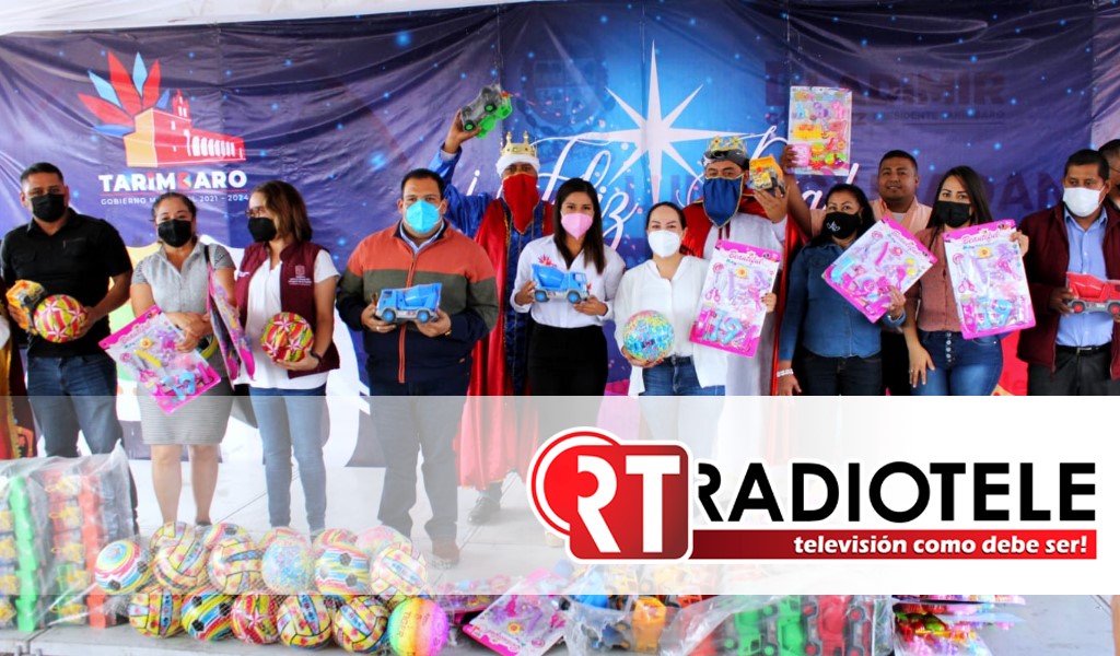 DIF Tarímbaro festeja Día de Reyes con niñas y niños de escasos recursos