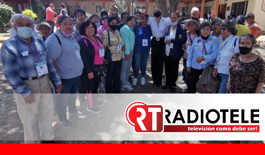 Pátzcuaro recibe a Adultos Mayores de Charo