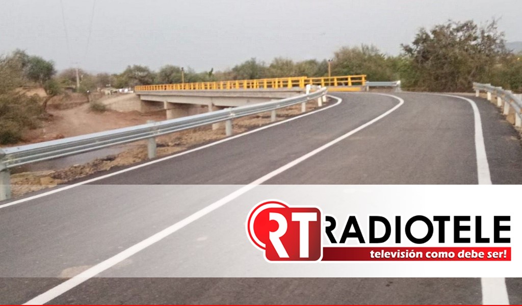Gobierno de Michoacán construyó puente vehicular sobre arroyo de Huetamo
