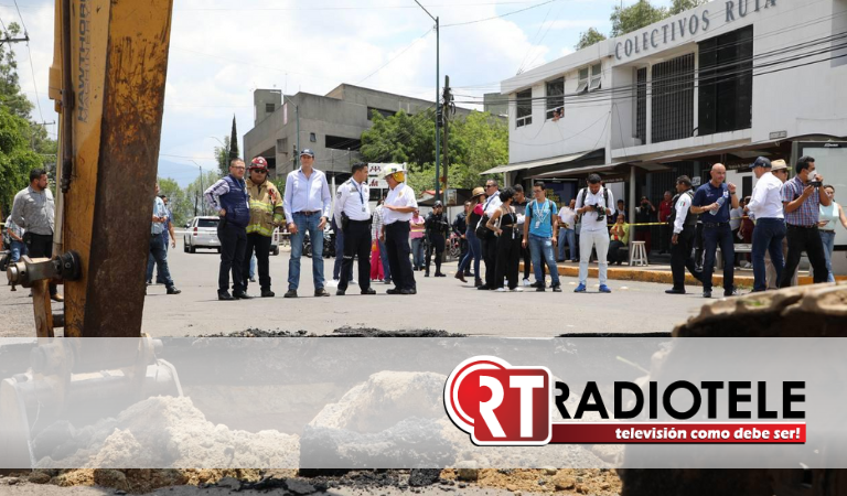 Instruye Alfonso Martínez reparación inmediata de puente en Siervo de la Nación