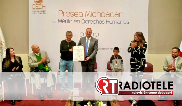 Entrega consejo de la CEDH Michoacán presea al mérito en Derechos Humanos