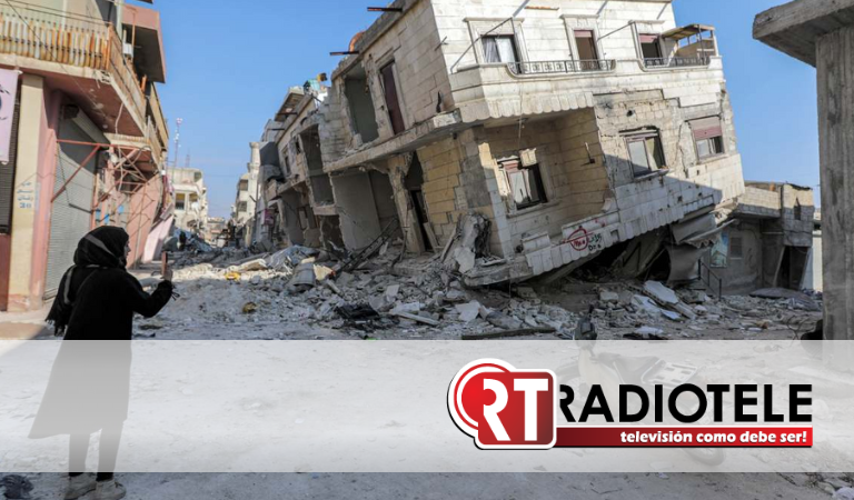 Habitantes y cámaras de seguridad captan momento de nuevo terremoto de 6.4 en Turquía