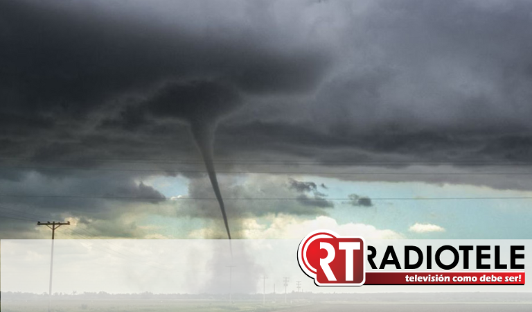 Estado de emergencia: captan formación de feroces tornados y destrozos en Estados Unidos