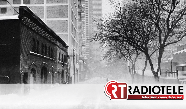 Por tormenta de hielo, más de un millón de personas se quedan sin electricidad en Canadá