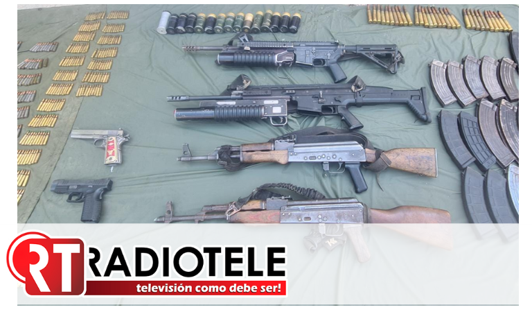Detienen a 9 presuntos integrantes de célula delictiva, con más de 14 granadas; en Aguililla