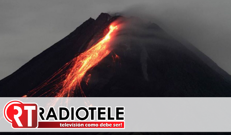 Volcán de Fuego de Guatemala inicia erupción; alertan de “explosiones violentas”