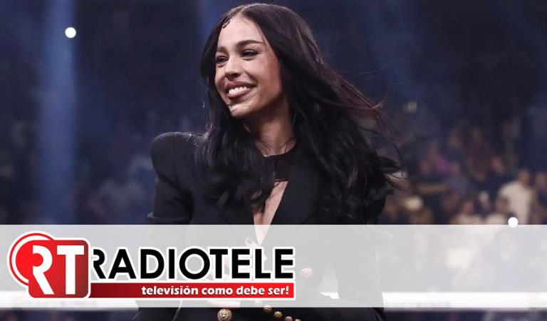 Danna Paola venció uno de sus miedos más grandes al cantar el Himno Nacional en pelea del ‘Canelo’ Álvarez