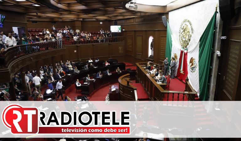 75 Legislatura abre convocatoria para “entregar la “Medalla Michoacán al Mérito Docente”