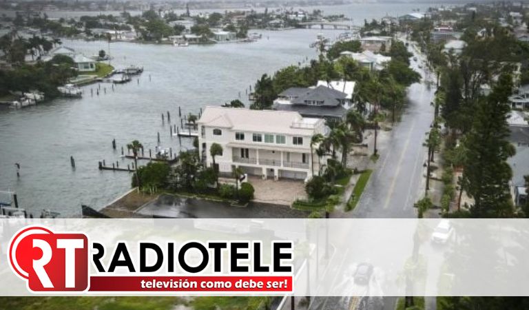 Debby amenaza con “inundaciones catastróficas” en EU