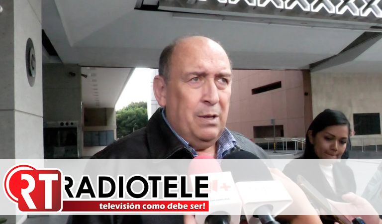 Entrevista al Diputado Federal y Coordinador Parlamentario del Partido Revolucionario Institucional Rubén Moreira Valdez, con representantes de medios de comunicación