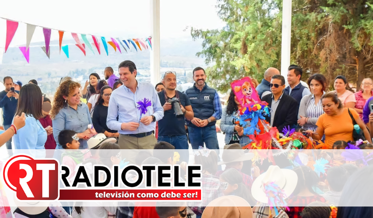 Ha entregado 11 techumbres, gobierno de Alfonso Martínez a escuelas y centros comunitarios