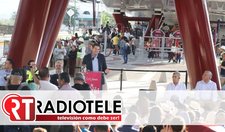 Celebra Alfonso Martínez, construcción del Paso Catrinas en Villas del Pedregal