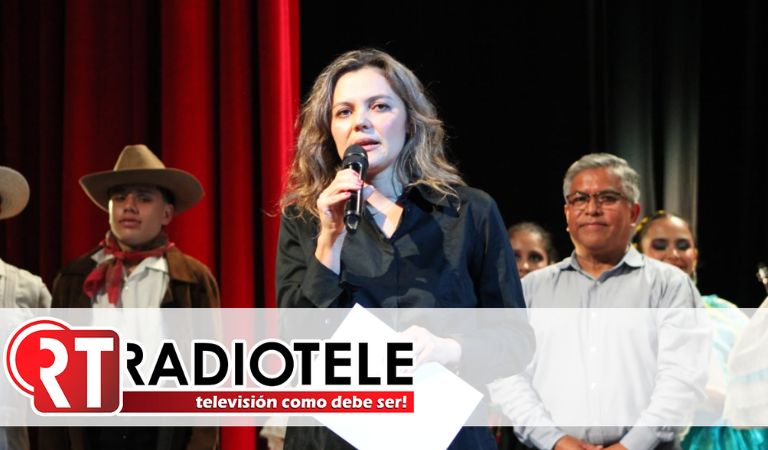 “El Latir de tu Tierra” hizo vibrar el Teatro Matamoros con música, baile y tradición
