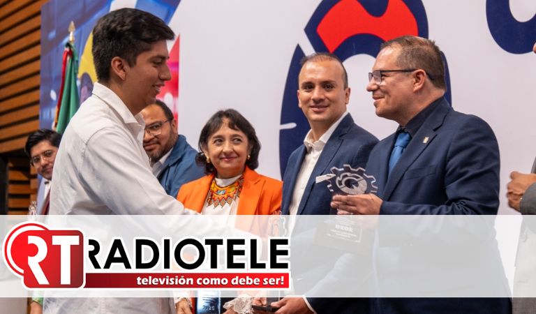 Estudiantes nicolaitas reciben el Reconocimiento al Mérito Académico Industrial