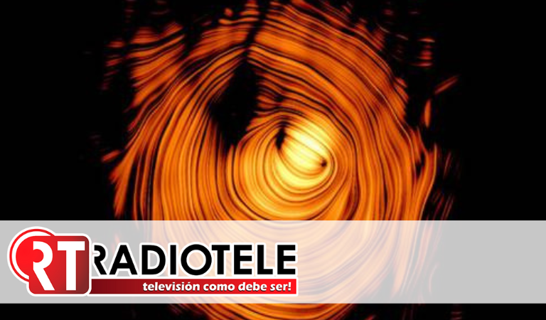 Descubren astrónomos el “Ojo de Sauron” en el universo distante