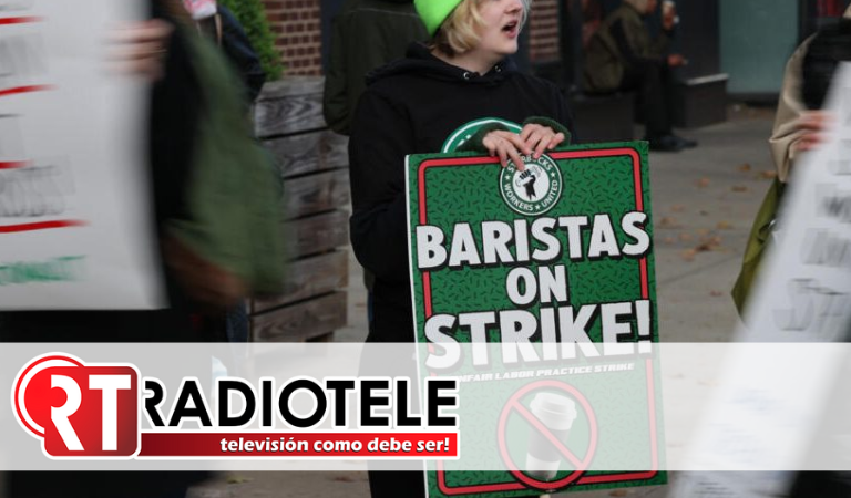 Trabajadores de Starbucks refuerzan huelga en el ‘Black Friday’